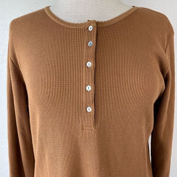 River Ridge Half Button Down Long Sleeve Top Size M EUC - Picture 3 of 6